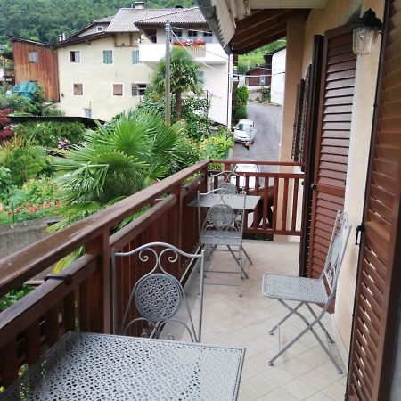 Haus Moeltner - Apartment Aviam Caldaro Buitenkant foto